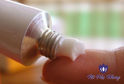 Dùng thuốc bôi trị viêm âm đạo – Những điều bạn bắt buộc phải nhớ